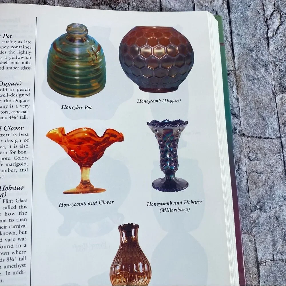 Standard Encyclopedia Carnival Glass 6th Edition Bill Edwards Mike Carwile